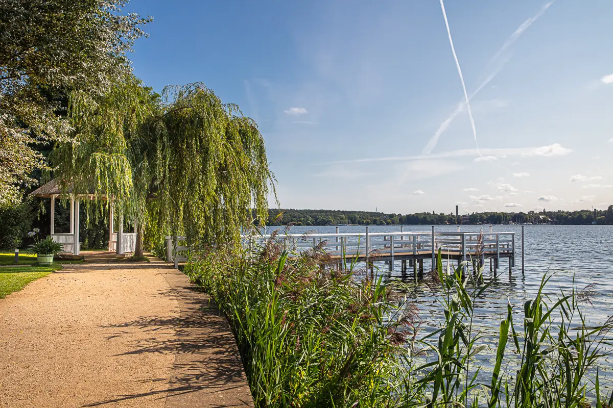 Max Liebermann Villa Steg am See im Sonnenschein